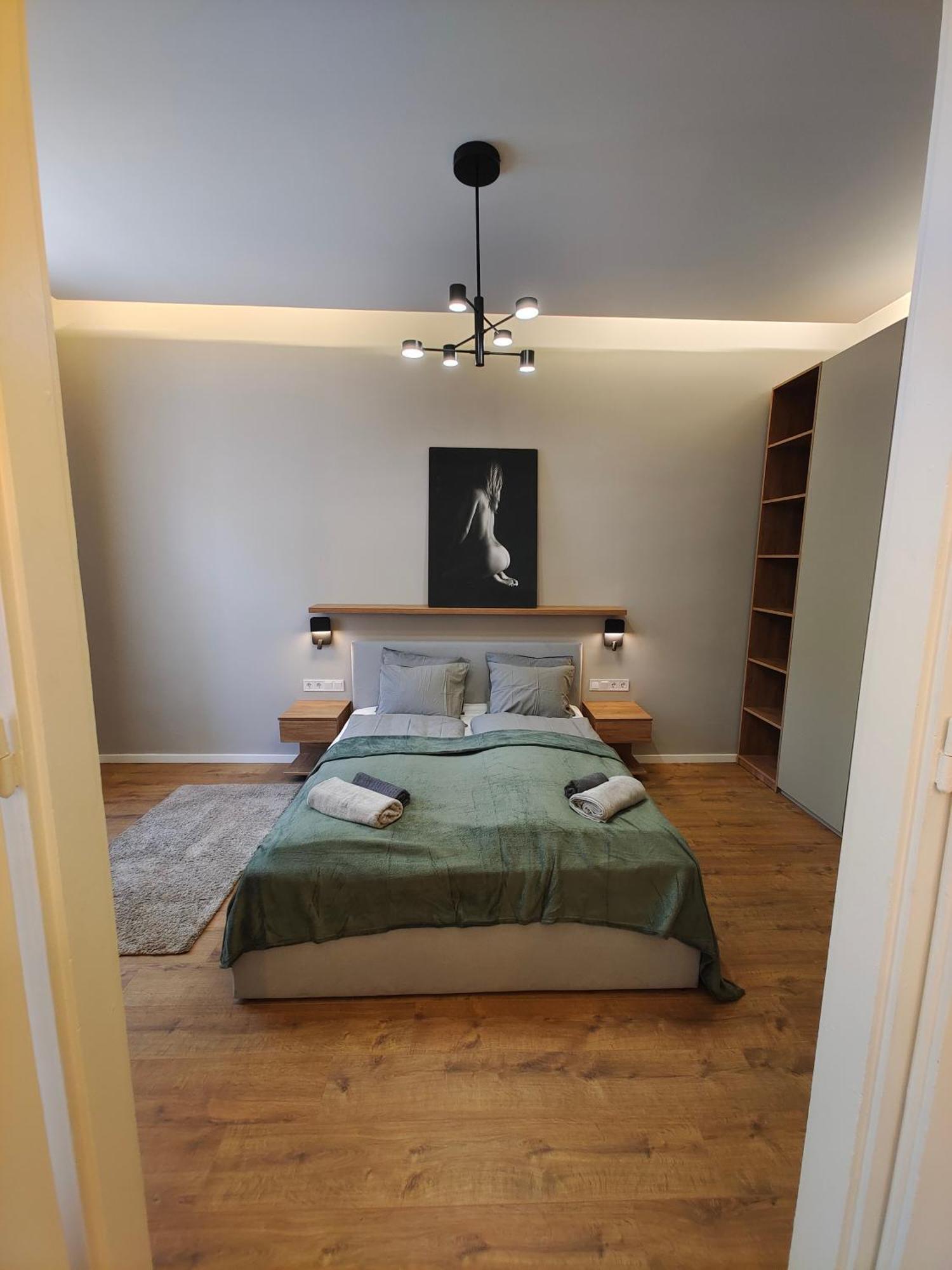 City Center 2, Cozy And Modern 2Br In The City Center ブダペスト エクステリア 写真