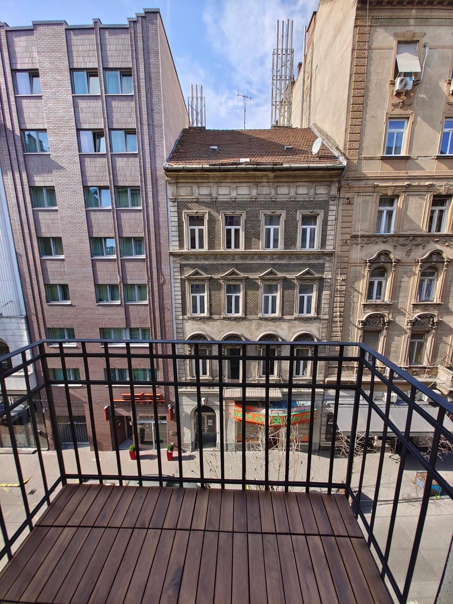 City Center 2, Cozy And Modern 2Br In The City Center ブダペスト エクステリア 写真