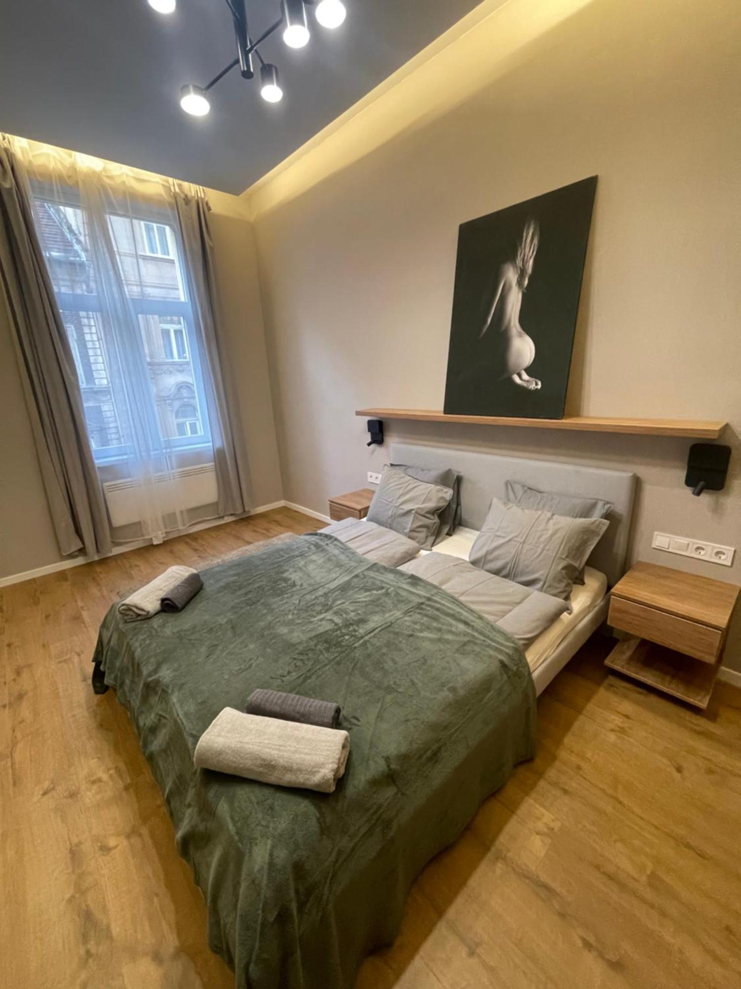City Center 2, Cozy And Modern 2Br In The City Center ブダペスト エクステリア 写真