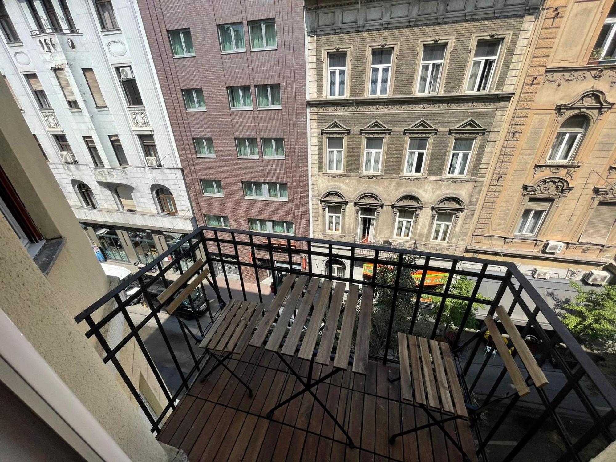 City Center 2, Cozy And Modern 2Br In The City Center ブダペスト エクステリア 写真